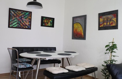 Sonnenberg Apartment | Explore Family-Friendly Stays at Kunstgalerie Charlie & Jenny
