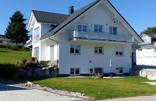 Hoechenschwand Apartment | Family-Friendly Getaway at Ferienwohnungen Kaiser - Rated 9.1