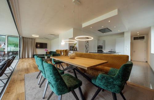 Achenkirch Apartment | Pet-Friendly Ferienwohnungen Karlingerhof with Ocean Views