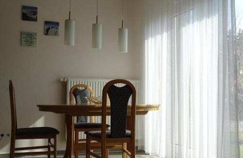 Pudagla Apartment | Comfortable Ferienwohnungen Kienast: Pet-Friendly & Family-Ready