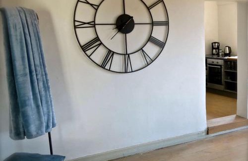 Sipplingen Apartment | Oceanfront Retreat at Ferienwohnungen Klosterhof1595