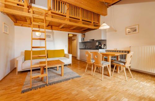 Techendorf Apartment | Oceanfront Retreat at Ferienwohnungen Knaller-Möd