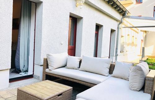 Wilsdruffer Vorstadt/Seevorstadt-West Apartment | Family-Friendly Terraced Apartments at Hilger Rentals