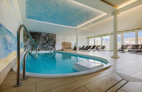 Laudes Apartment | Top-Rated Ferienwohnungen Ortlerblick with Pool & Hot Tub