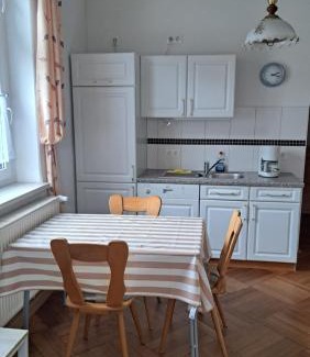 Hohenluftkurort Grunbach Apartment | Pet-Friendly Retreat at Ferienwohnungen Reiterhof Lienemann