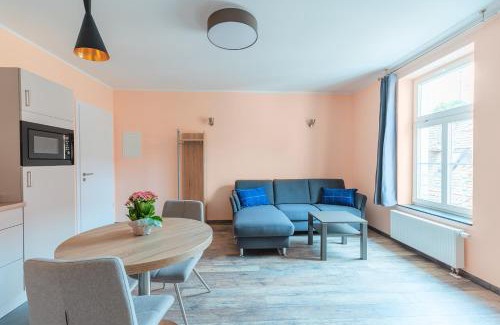 Gau-Odernheim Apartment | Unforgettable Stay at Ferienwohnungen Zum Römer - Family Friendly