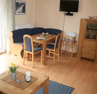 Muritz Apartment | Oceanfront Retreat at Ferienzentrum Yachthafen Rechlin