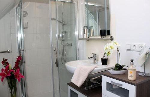 Hanstedt Apartment | Pet-Friendly Ferienzimmer 1 Engelmann-Beck - Guest Rated 8.9