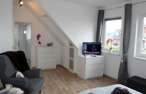 Hanstedt Apartment | Child-Friendly Ferienzimmer 2 Engelmann-Beck with High Ratings