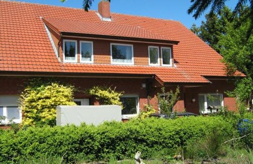 Heede Apartment | Family-Friendly Ferienzimmer Alte Kämpe with Great Reviews