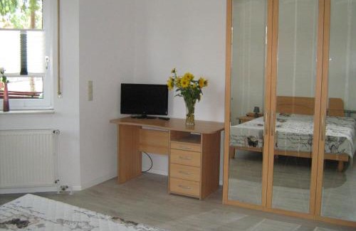 Heede Apartment | Family-Friendly Ferienzimmer Alte Kämpe with Great Reviews