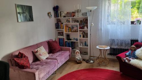 Ulm House | Cozy Retreat at Ferienzimmer bei Thomas - Family Friendly Stay
