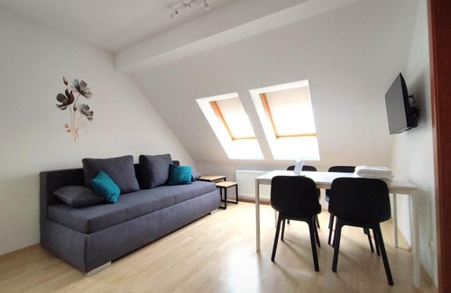 Tattendorf Apartment | Discover Pet-Friendly Ferienzimmer Reinisch in Tattendorf