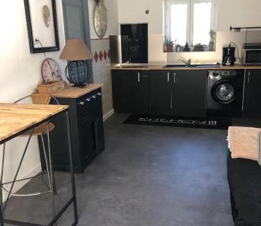 Entraigues-sur-la-Sorgue Apartment | Oceanfront Retreat at Ferigoules - Rated 8.7/10 by Guests