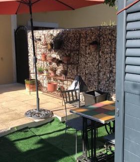 Entraigues-sur-la-Sorgue Apartment | Oceanfront Retreat at Ferigoules - Rated 8.7/10 by Guests