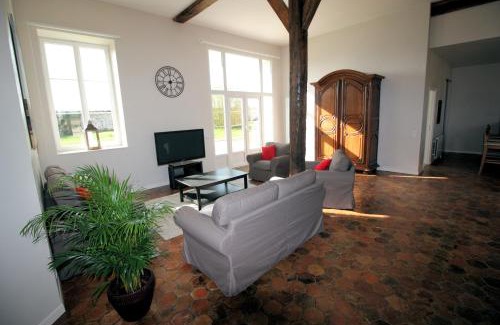 Villiers-en-Biere House | Discover Ferme d'Orsonville Gîte: Pet-Friendly Retreat