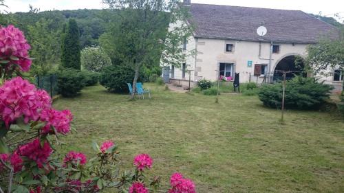 Saint-Bresson House | Pet-Friendly Getaway at Ferme De La Grange Du Bas