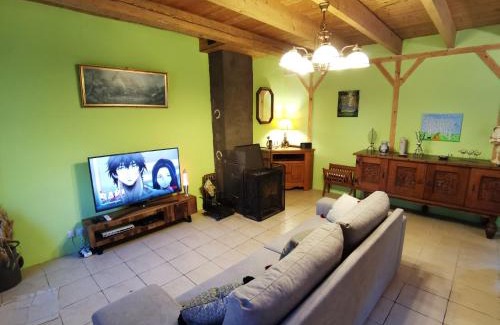 Nielles-les-Ardres House | Relaxing Retreat at Ferme de Méraville - Pet Friendly Stay