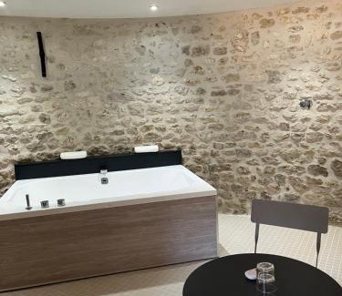 Beauvilliers House | Experience Ferme de Mesangeon: Rated 9.4/10 with Hot Tub