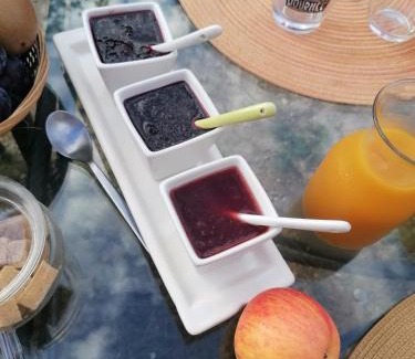 Chelieu Bed & Breakfast | Explore Ferme les poneys de la Durme: Family-Friendly Retreat