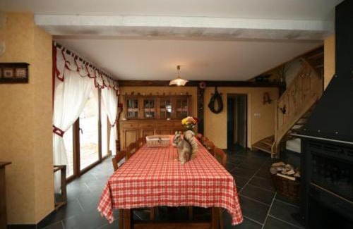 Vagney House | Scenic Mountain Retreat with Valley Views and Pet-Friendly Perks