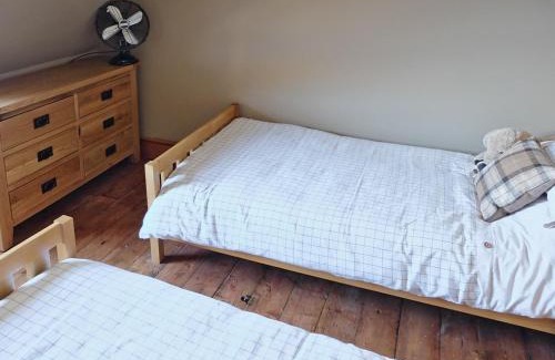 Kilmun House | Fern Cottage: 4-Star Pet-Friendly Retreat with Perfect Score