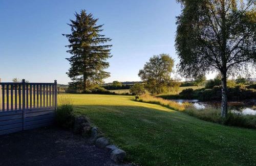 Perth House | Fern Lodge - Eco-Friendly Retreat with Hot Tub in Perthshire