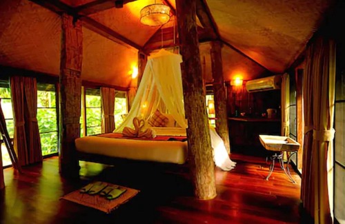 San Sai Hotel | Fern Paradise: Family-Friendly Retreat with Pool & Breakfast