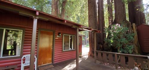 Felton Resort | Discover Fern River Resort: Ocean View with Private Beach