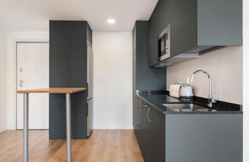 Gaztambide Apartment | Family-Friendly Stay at dobohomes - Fernandez de los Rios