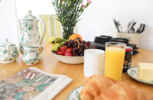 Lynmouth House | Family-Friendly Ferndale Cottage - Rated 10/10 by Guests