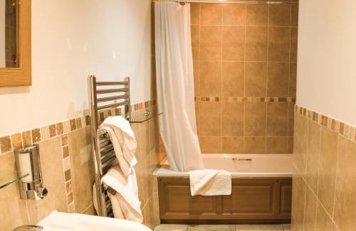 Rochdale Bed & Breakfast | Cozy Fernhill Bed and Breakfast: Guest Rated 9.2/10
