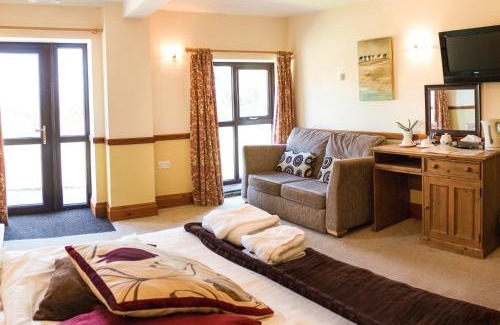 Rochdale Bed & Breakfast | Cozy Fernhill Bed and Breakfast: Guest Rated 9.2/10