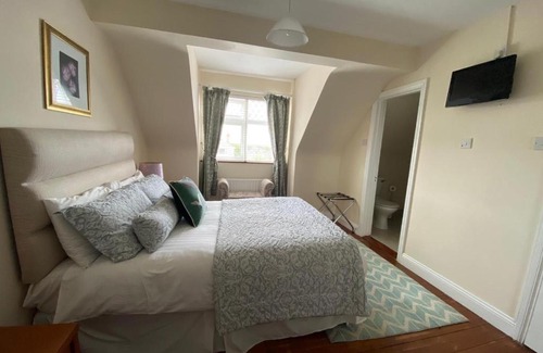 Tramore Bed & Breakfast | Relax at Fernhill House Tramore B&B with Ocean Views