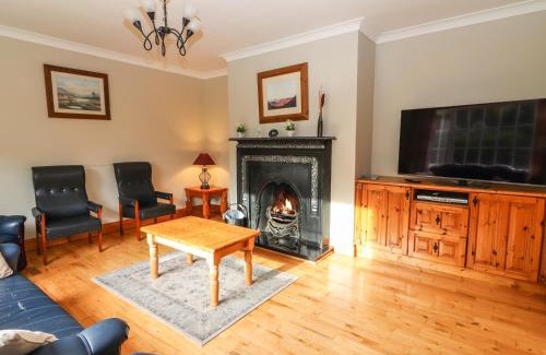 Killarney House | Pet-Friendly Fernwood: A 4-Star Family Retreat