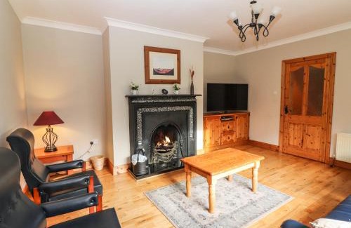Killarney House | Pet-Friendly Fernwood: A 4-Star Family Retreat