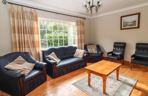 Killarney House | Pet-Friendly Fernwood: A 4-Star Family Retreat