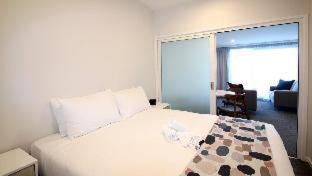 Birkenhead Hotel | Experience FERNZ Motel & Apartments Birkenhead: 5-Star Comfort