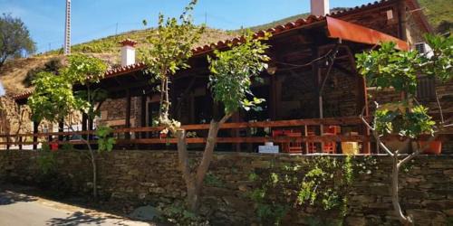 Sao Joao da Pesqueira House | Family-Friendly Stay at Ferradosa GuestHouse - Rated 8.7/10