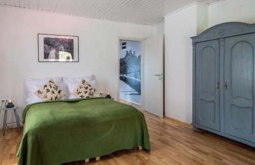 Csesznek House | Experience Ferrata Vendégház: 9.3 Rated with Ocean Views