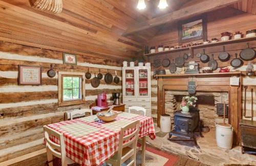 Smith River House | Cozy Ferrum Moonshine Cabin with Fire Pit & Pet Friendly