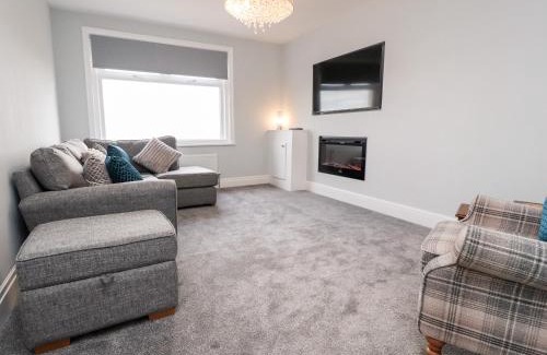 Knott End-on-Sea Apartment | Ferry View: Family & Pet-Friendly with 9.8 Guest Rating
