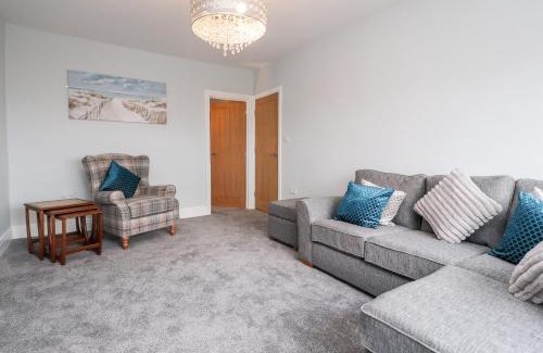 Knott End-on-Sea Apartment | Ferry View: Family & Pet-Friendly with 9.8 Guest Rating