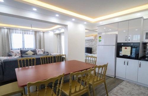 Fethiye City Center Villa | FETHİYE ÇALIŞTA ÖZEL HAVUZLU BÜYÜK VİLLA