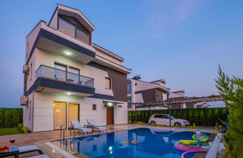 Ciftlik Villa | Superb 4-Star Villa Near the Sea with Pool & Family Amenities