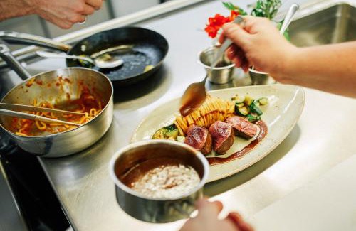 Doerscheid Hotel | Discover FETZ DAS LORELEY HOTEL: Spa, Restaurant & More!
