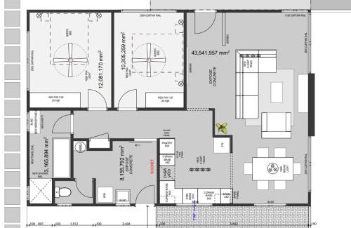 Geraldton House | Convenient Corner House: Steps to Town & Family-Friendly