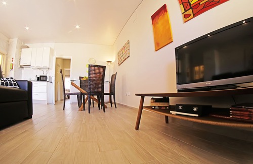 Alvor Condo | Steps from the Beach: Oceanfront Retreat near Alvor Village