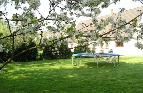 Parchtitz Apartment | Cozy To Hus Holiday Home with Hot Tub & Kitchen Access