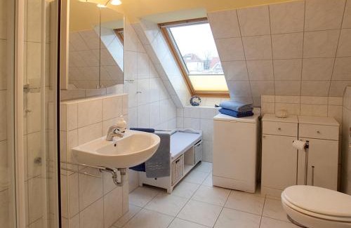 Alt Gaarz Apartment | Pet-Friendly Retreat: Fewo 217 in Villa Rosita
